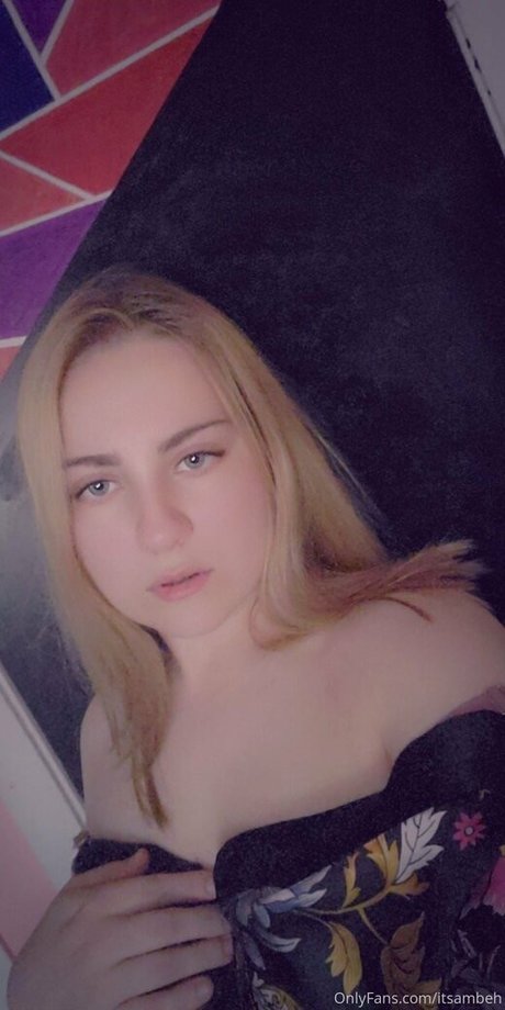 Foto desnuda filtrada de OnlyFans de Itsambeh