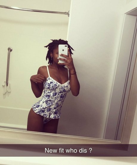 Foto desnuda filtrada de OnlyFans de Iwanthazelgrace