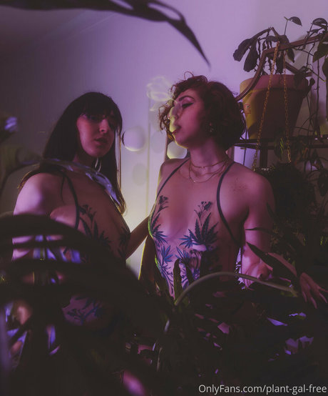 Foto desnuda filtrada de OnlyFans de Plantgalfree