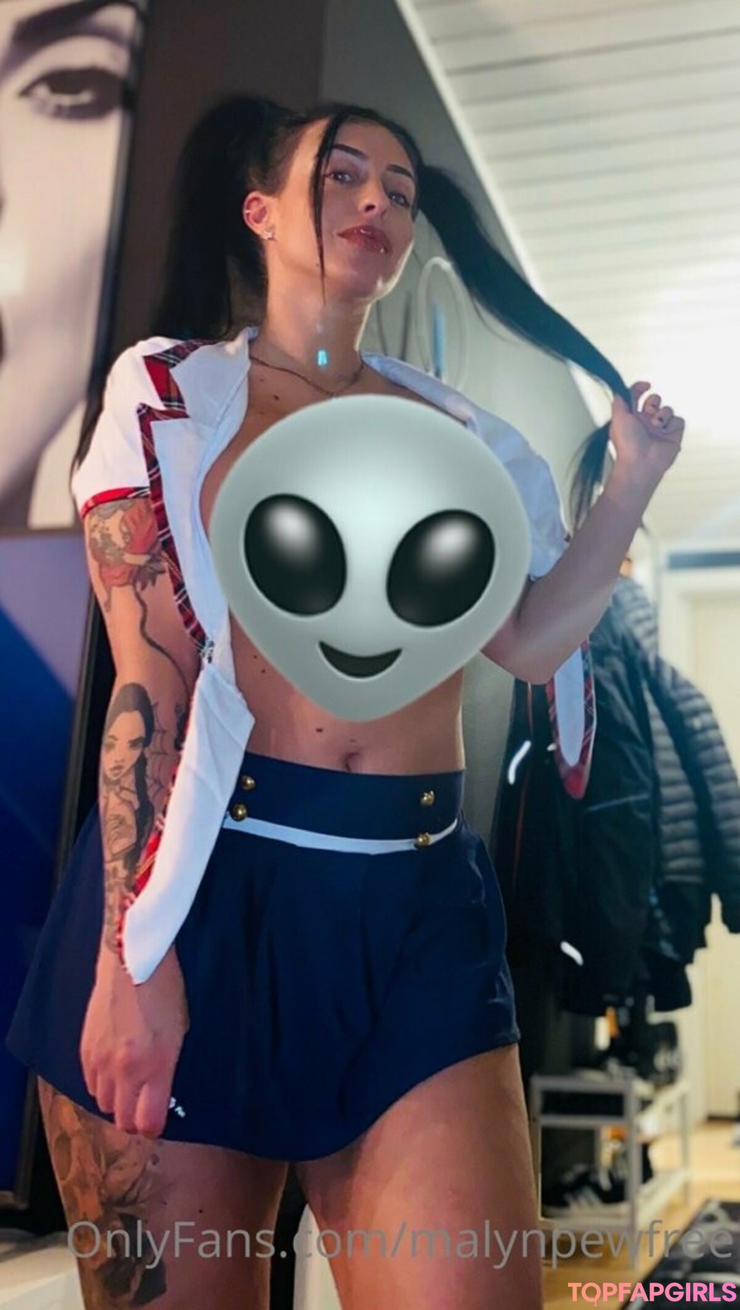 Foto desnuda filtrada de OnlyFans de Malynpewfree #12 Foto desnuda filtrada de OnlyFans de Malynpewfree #12