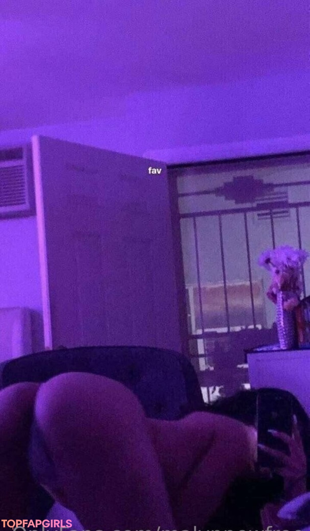 Foto desnuda filtrada de OnlyFans de Malynpewfree #120 Foto desnuda filtrada de OnlyFans de Malynpewfree #120