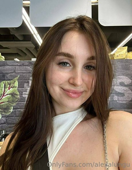 Foto desnuda filtrada de OnlyFans de alexalungu