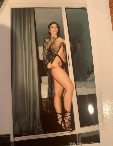 Foto desnuda filtrada de OnlyFans de Itsivylebelle