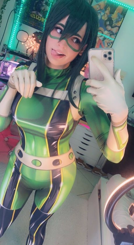 Its_peachybunnn