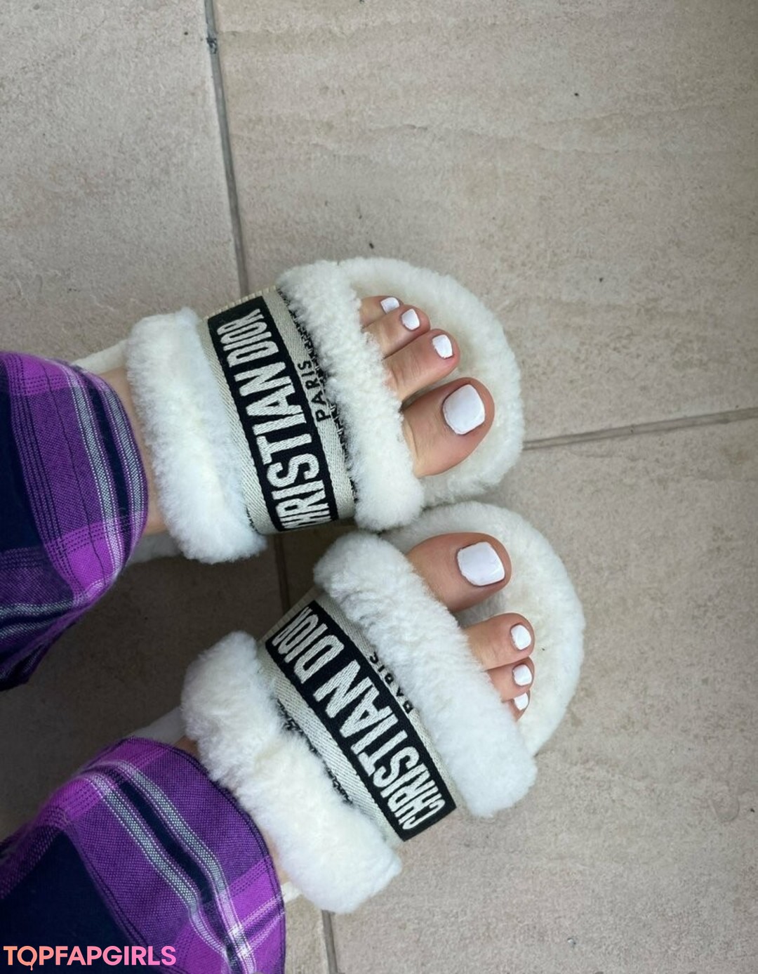Foto desnuda filtrada de OnlyFans de Cutefeetyfeet #12 Foto desnuda filtrada de OnlyFans de Cutefeetyfeet #12