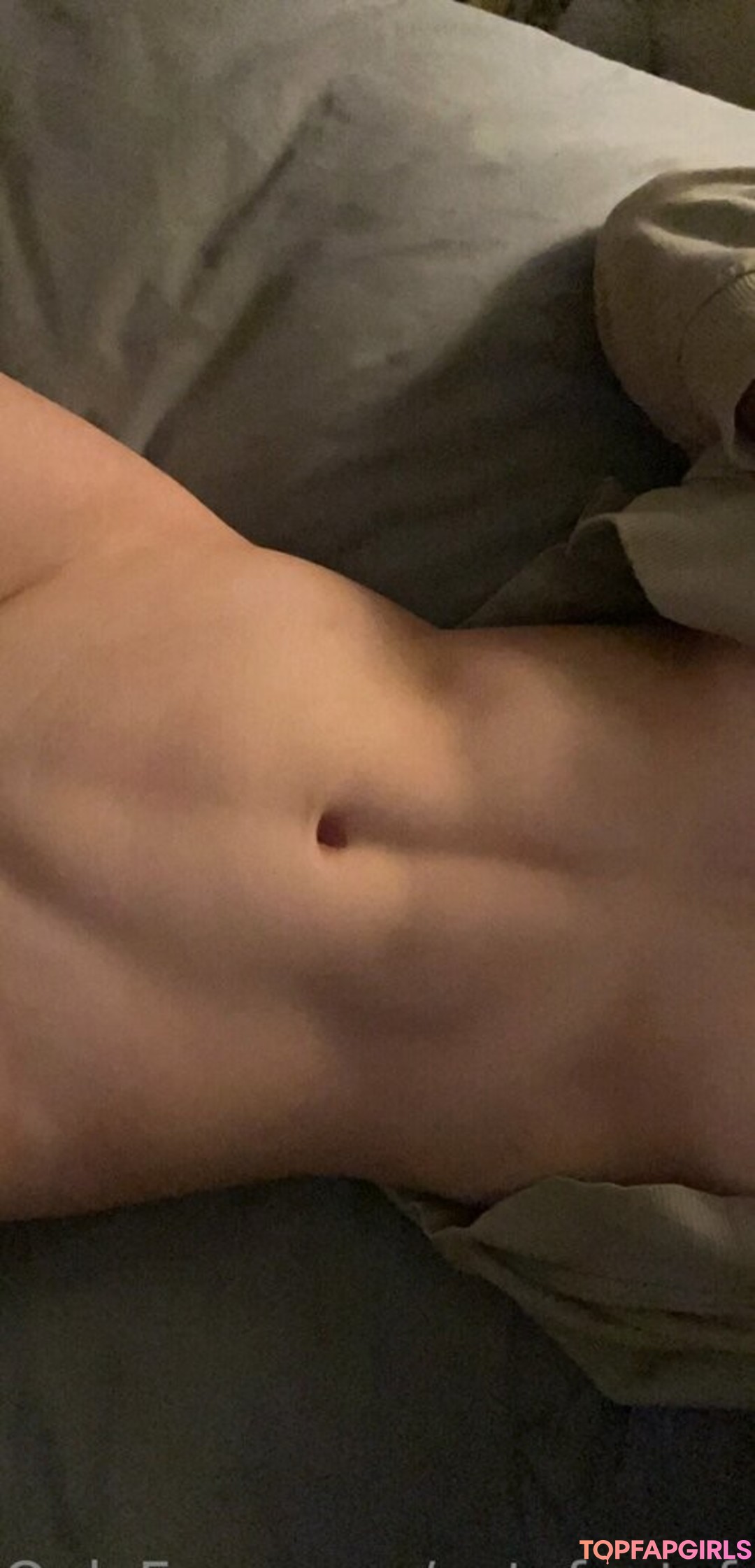 Foto desnuda filtrada de OnlyFans de Cutefeetyfeet #32 Foto desnuda filtrada de OnlyFans de Cutefeetyfeet #32