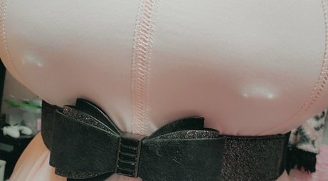 Foto desnuda filtrada de OnlyFans de Xxxglowyxxx