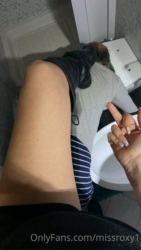 Missroxy1