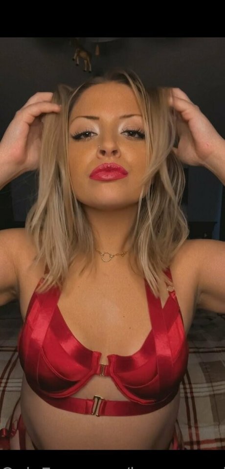 Foto desnuda filtrada de OnlyFans de Browneyedbabe14