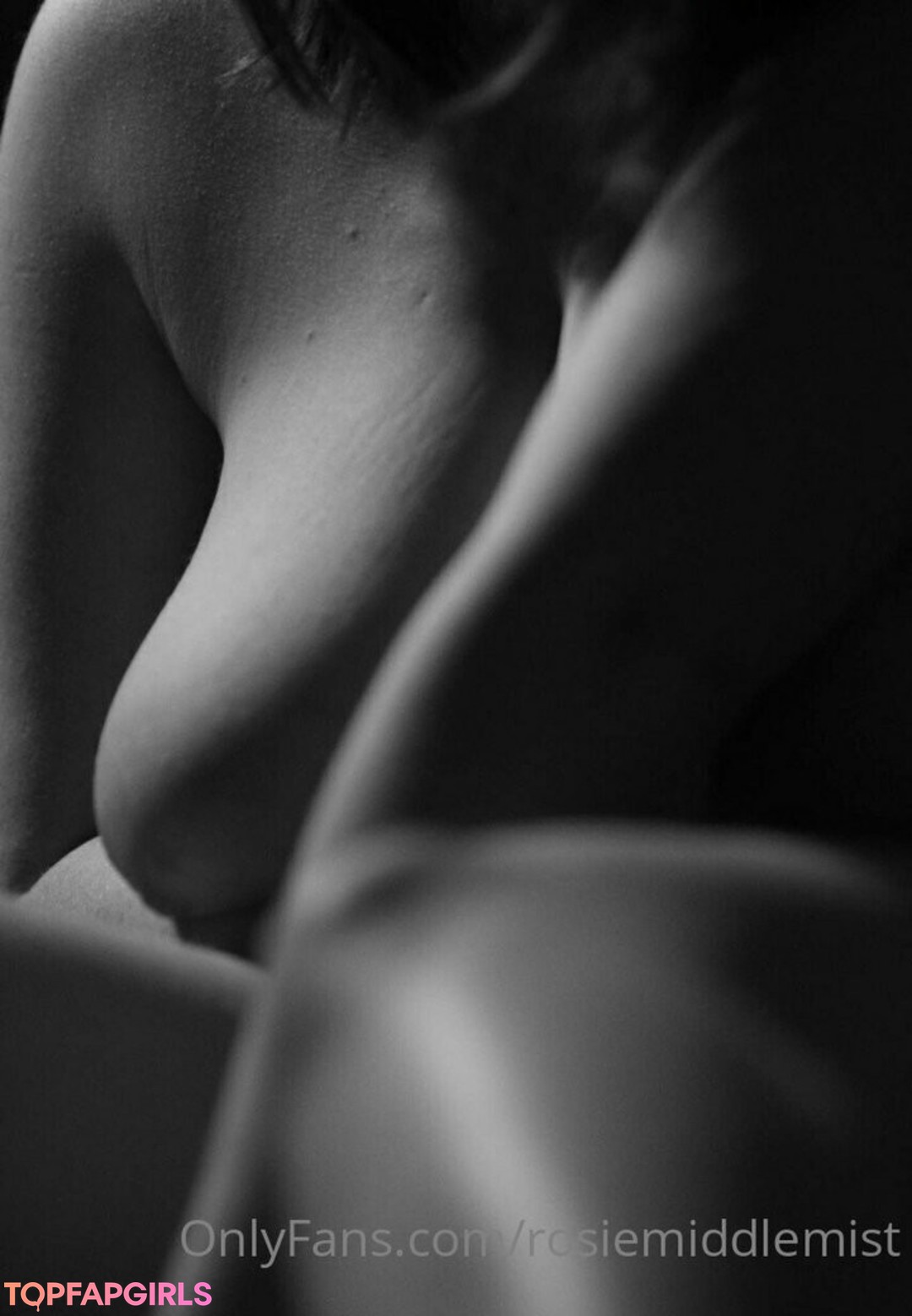 Foto desnuda filtrada de OnlyFans de Rosiemiddlemist #94 Foto desnuda filtrada de OnlyFans de Rosiemiddlemist #94