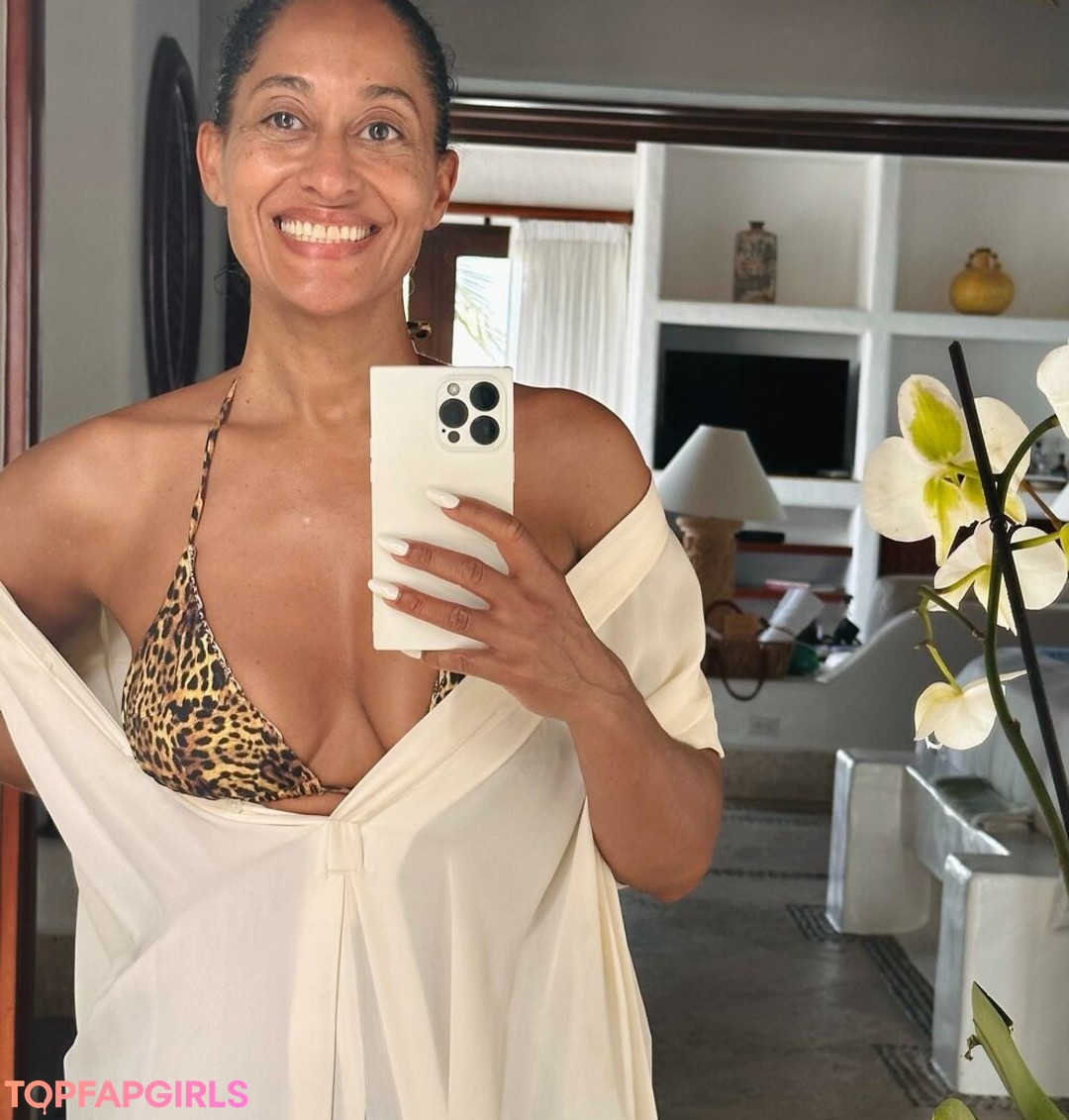 Foto desnuda filtrada de OnlyFans de Tracee Ellis Ross #117 Foto desnuda filtrada de OnlyFans de Tracee Ellis Ross #117