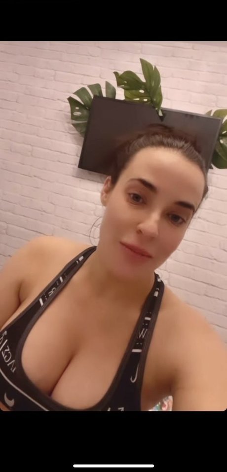 Foto desnuda filtrada de OnlyFans de Stephanie Davis