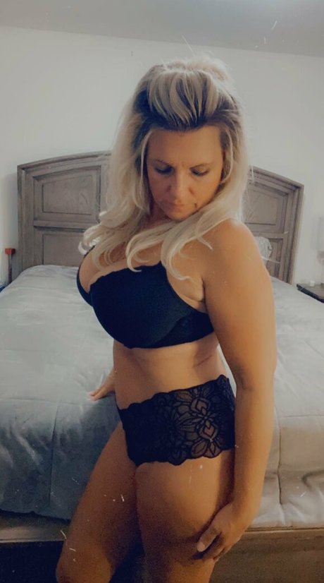 Sassylynn25