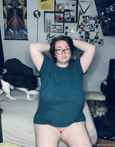 Foto desnuda filtrada de OnlyFans de Lingeriebabes