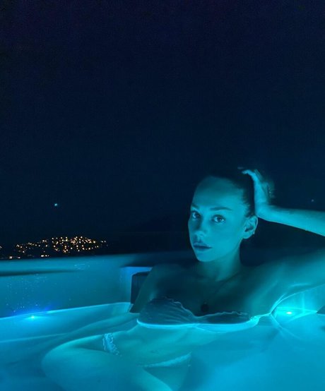Ester Exposito