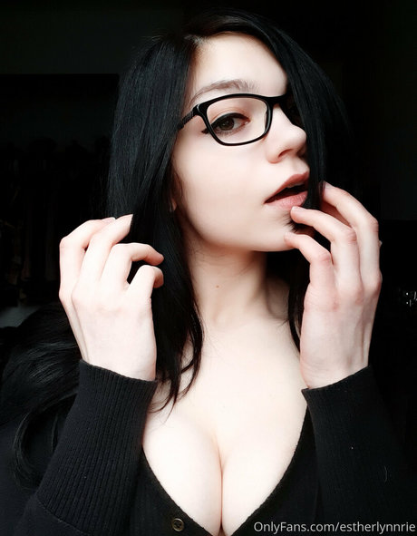 Estherlynnriefree