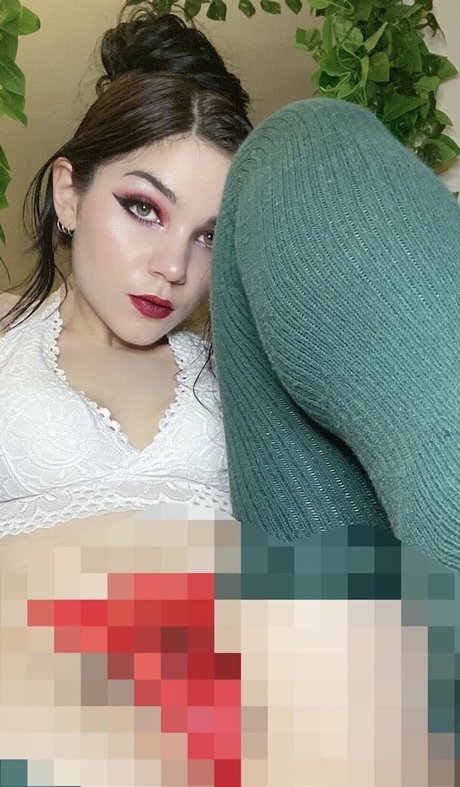 Foto desnuda filtrada de OnlyFans de Estherlynnriefree
