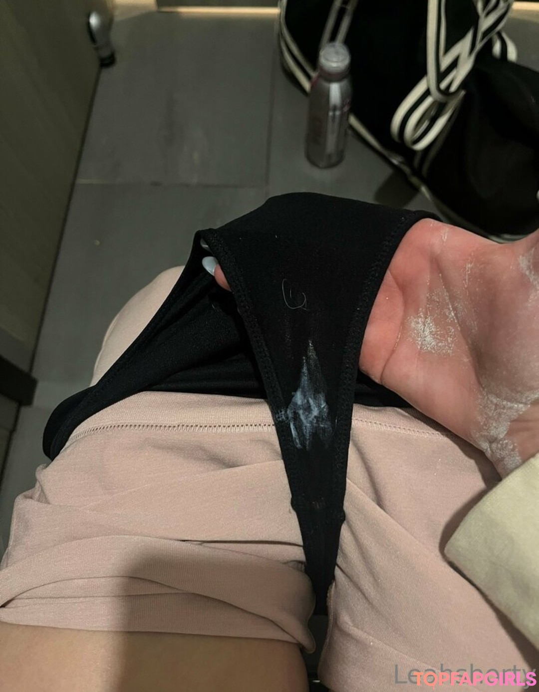 Foto desnuda filtrada de OnlyFans de Leahshorty #359 Foto desnuda filtrada de OnlyFans de Leahshorty #359