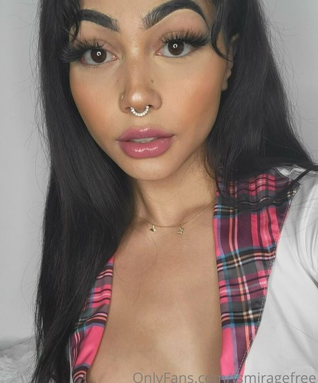 Foto desnuda filtrada de OnlyFans de Tsmiragefree