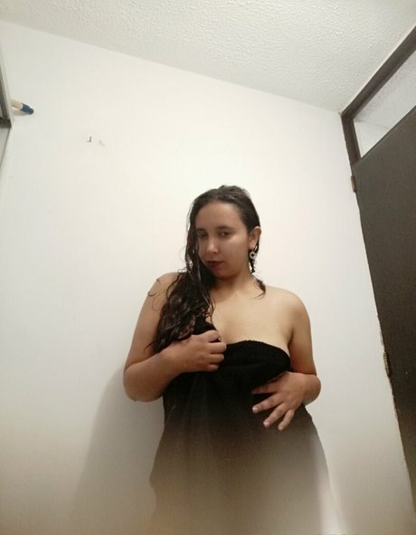 Foto desnuda filtrada de OnlyFans de Tatarica