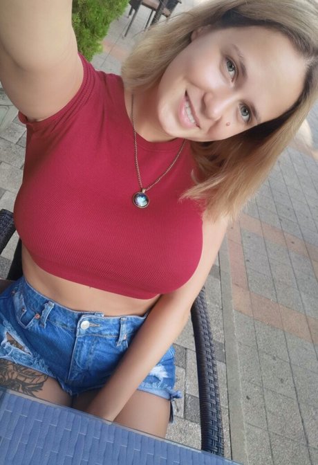 Anna_monik