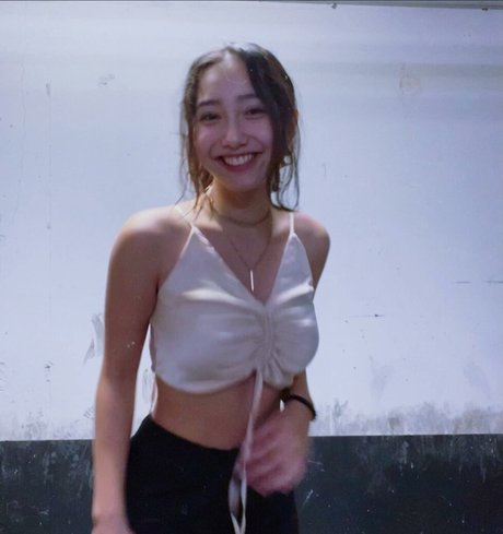Foto desnuda filtrada de OnlyFans de Sabrina Pezeshkian