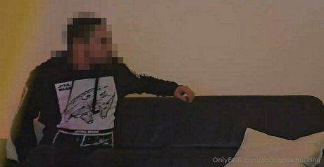 Foto desnuda filtrada de OnlyFans de Antogoeshunting