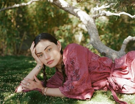 Phoebe Tonkin