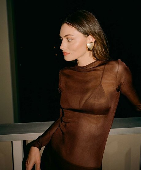 Phoebe Tonkin