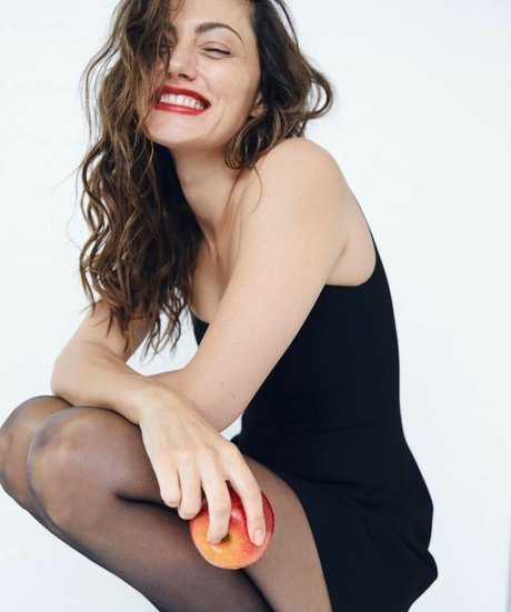 Phoebe Tonkin