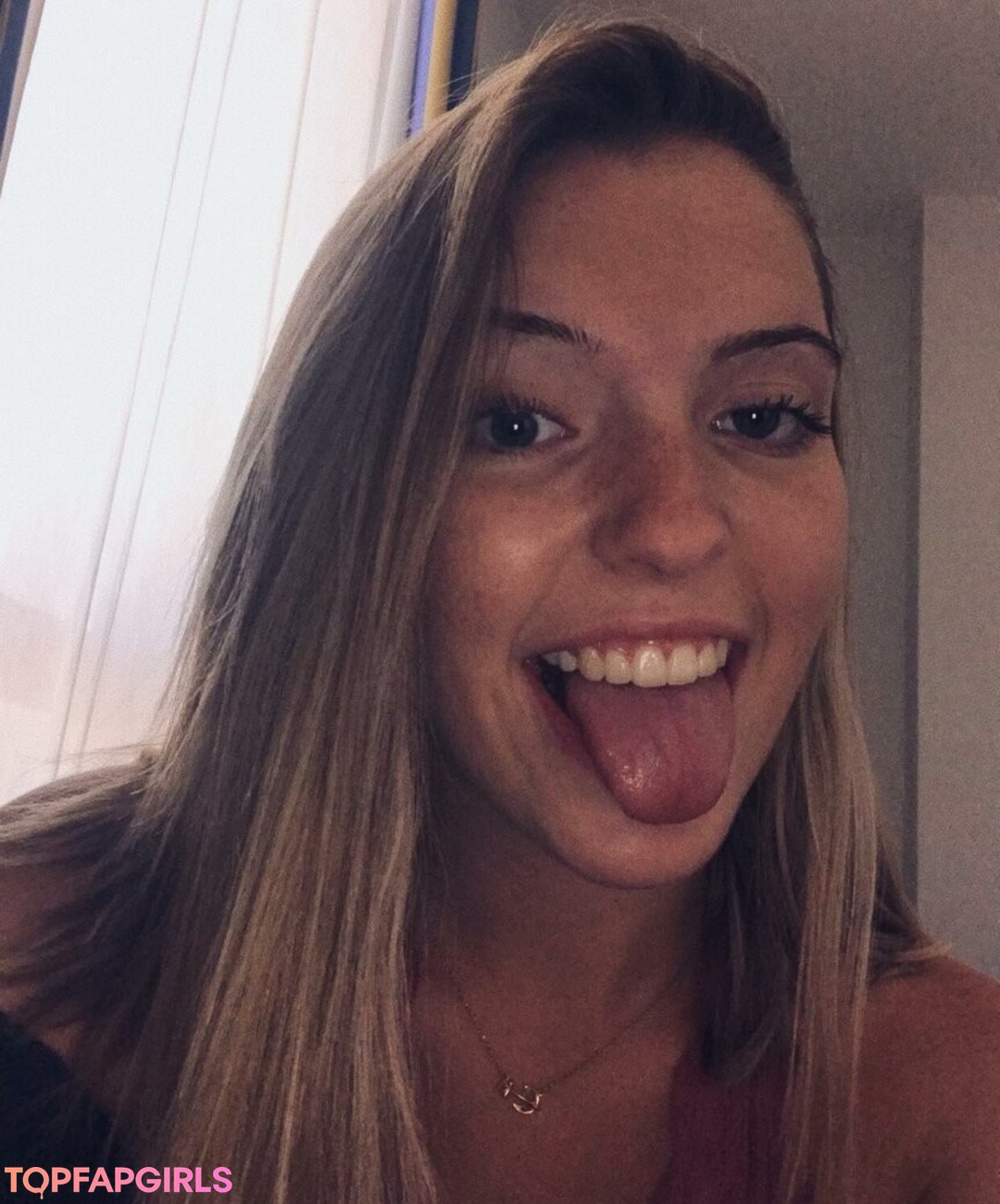 Foto desnuda filtrada de OnlyFans de Sierra Bellingar #441 Foto desnuda filtrada de OnlyFans de Sierra Bellingar #441