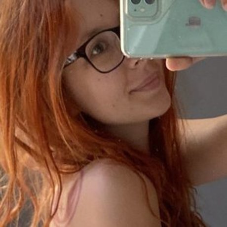 Foto desnuda filtrada de OnlyFans de Evie Davis