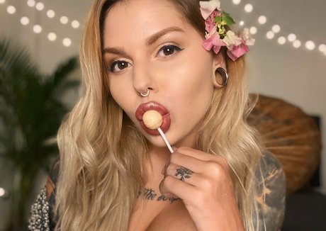 Foto desnuda filtrada de OnlyFans de Dilylabloom