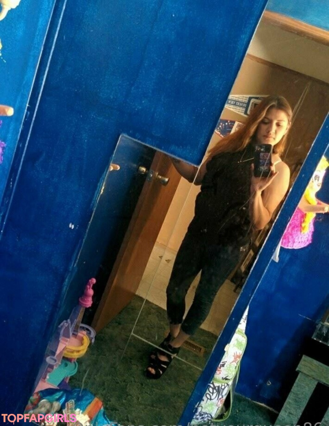 Foto desnuda filtrada de OnlyFans de Notyourqueen86 #47 Foto desnuda filtrada de OnlyFans de Notyourqueen86 #47