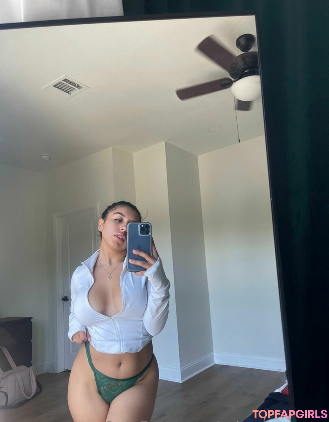 Foto desnuda filtrada de OnlyFans de Pris Montoya #15 Foto desnuda filtrada de OnlyFans de Pris Montoya #15