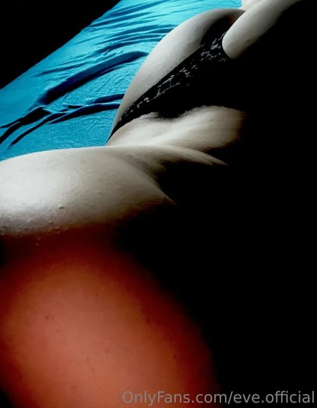 Foto desnuda filtrada de OnlyFans de Eveofficial