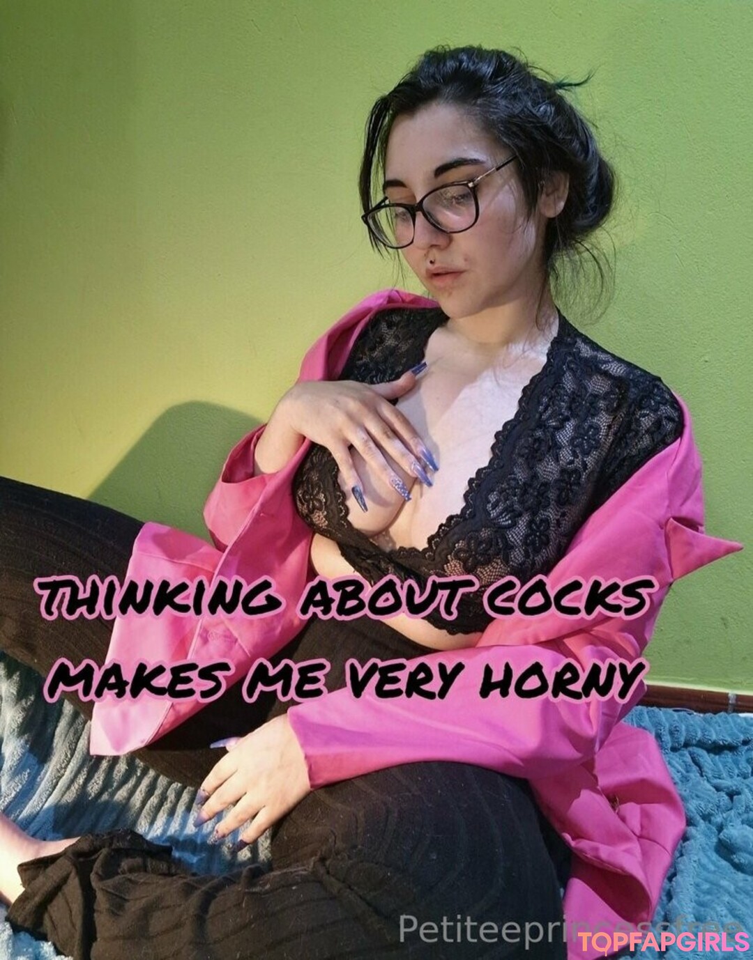 Foto desnuda filtrada de OnlyFans de Petiteeprincessfree #260 Foto desnuda filtrada de OnlyFans de Petiteeprincessfree #260