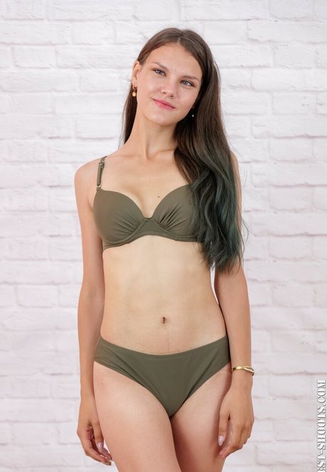 Foto desnuda filtrada de OnlyFans de Adrianna Babin