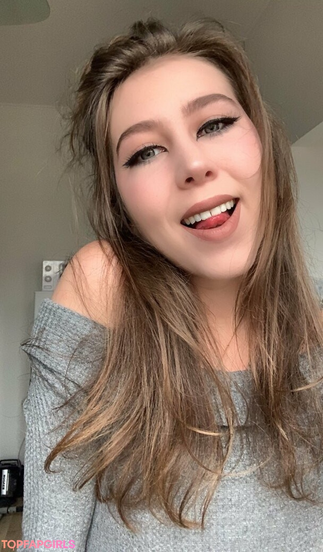Foto desnuda filtrada de OnlyFans de Weronikaaria #1 Foto desnuda filtrada de OnlyFans de Weronikaaria #1