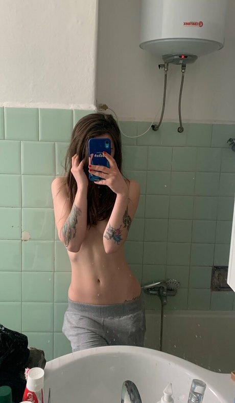 Foto desnuda filtrada de OnlyFans de Weronikaaria