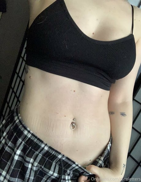 Foto desnuda filtrada de OnlyFans de Nicoletters