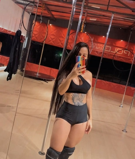 Foto desnuda filtrada de OnlyFans de Estefanie Mmello