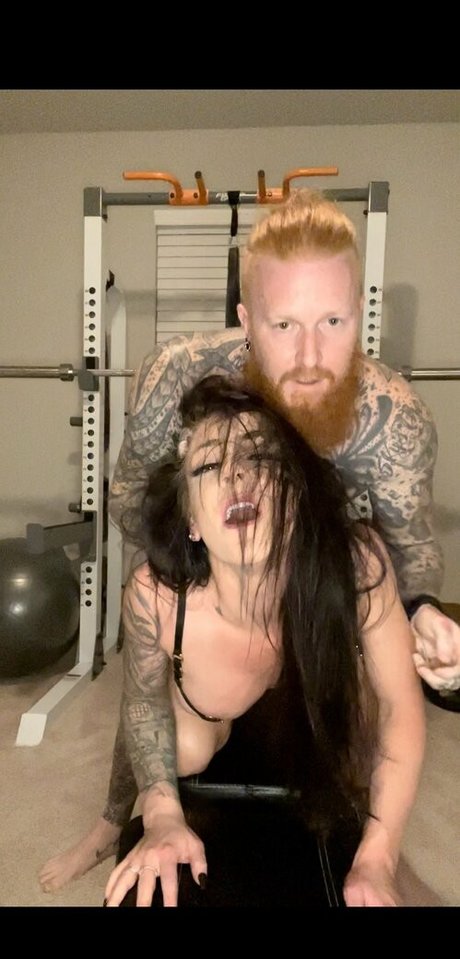 Foto desnuda filtrada de OnlyFans de Tattednina