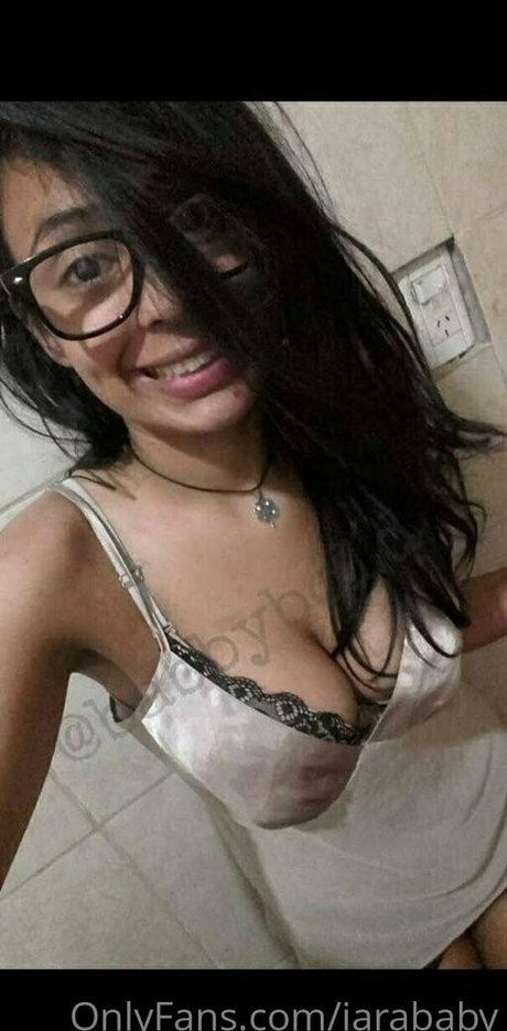 Foto desnuda filtrada de OnlyFans de Iarababy