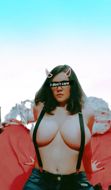 Foto desnuda filtrada de OnlyFans de Abeia Mel
