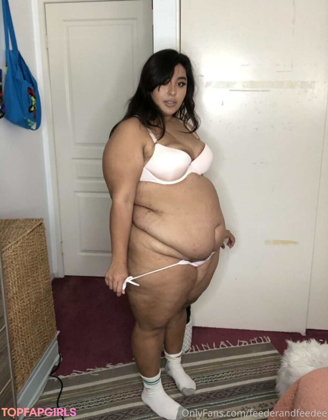 Foto desnuda filtrada de OnlyFans de Feederandfeedee #11 Foto desnuda filtrada de OnlyFans de Feederandfeedee #11