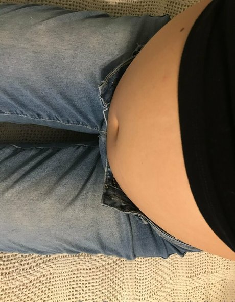 Asianbellygirl