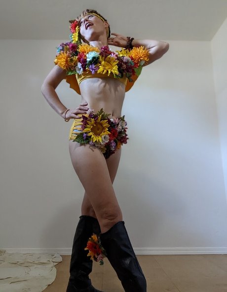 Foto desnuda filtrada de OnlyFans de Dr Lindsey Doe