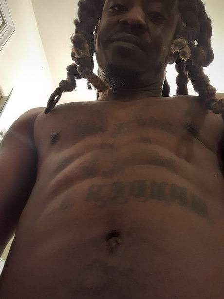 Foto desnuda filtrada de OnlyFans de Murda Dmv Best