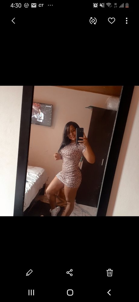 Foto desnuda filtrada de OnlyFans de Mary Velasquez